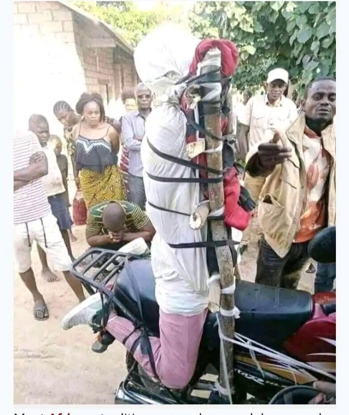 See How Some People Transport Dead Bodies