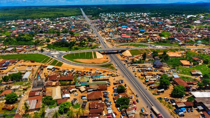 commercial town of Ore