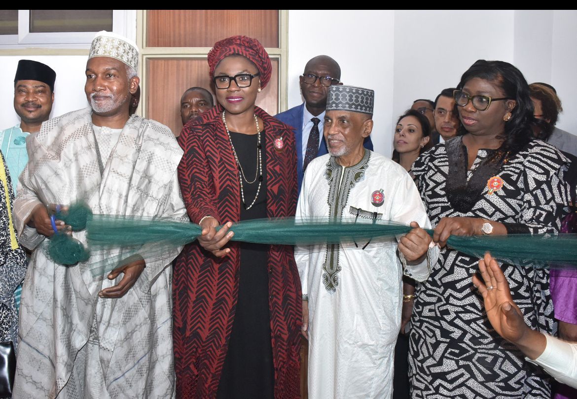 Federal Government Unveils