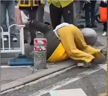 Delivery Man Beaten