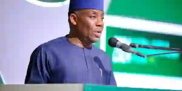 FG outlaws use of ‘Dr’ title by honorary degree recipients