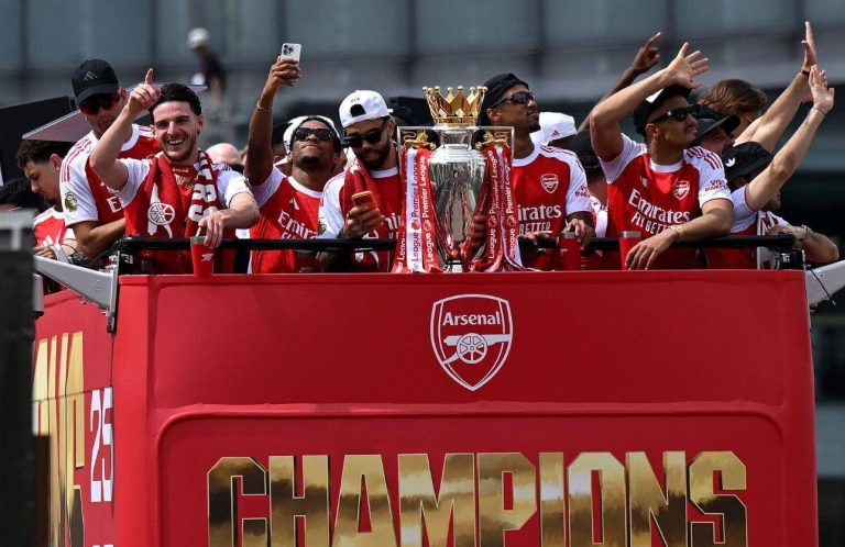 Arsenal Parade Draws Huge Crowds as EPL Glory Eclipses UCL Final Defeat